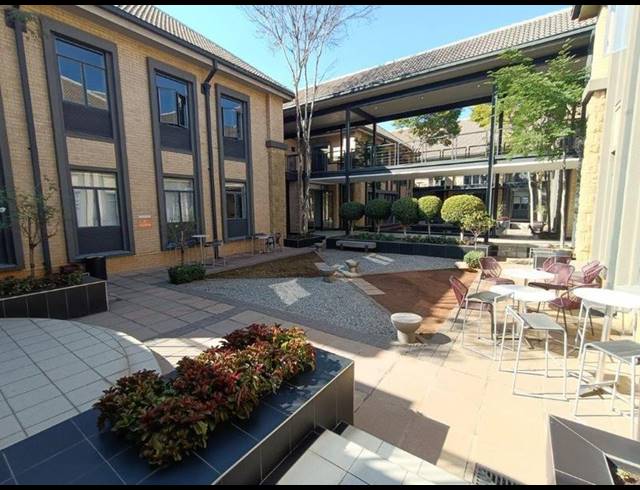 BUSINESS PROPERTY TO RENT IN BRYANSTON